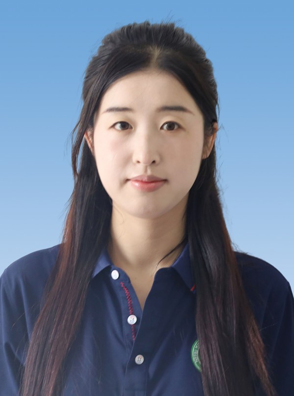 鲁文玲  数学教师