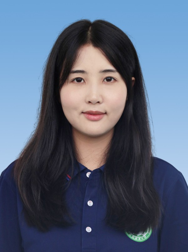 徐丽雯   语文教师